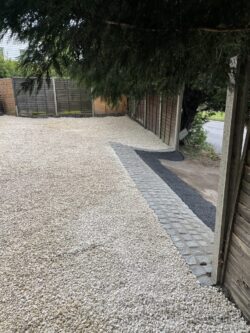 440475053